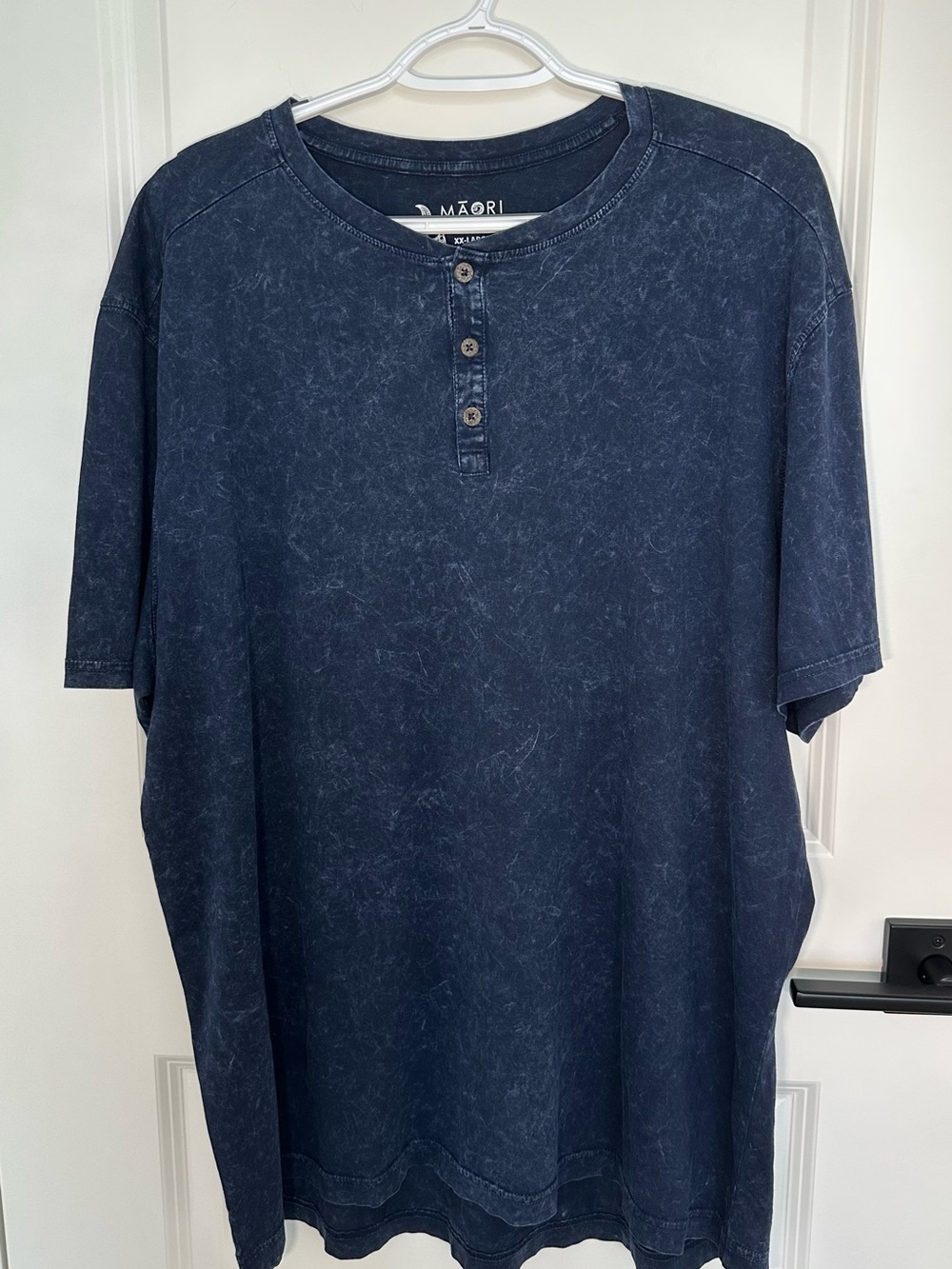 Men’s Short-Sleeve Navy Tee